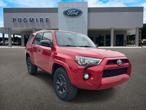 Used 2019 Toyota 4Runner SR5 image 1