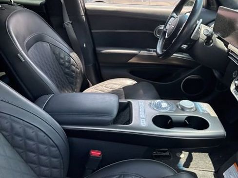 Used 2023 Genesis GV60 Performance AWD/4WD image 5