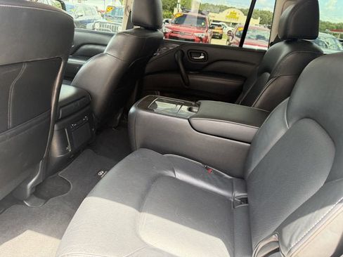 Used 2022 INFINITI QX80 Luxe RWD image 11