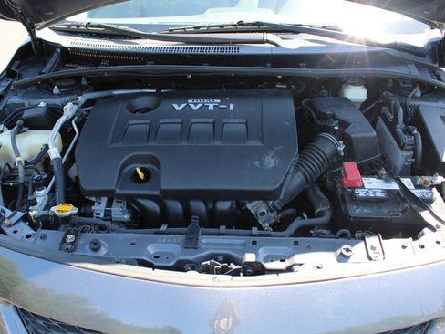 Used 2010 Toyota Corolla LE image 27