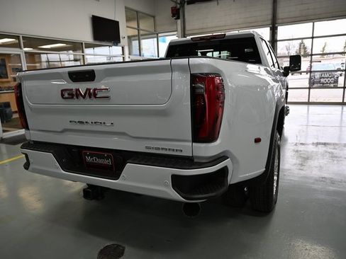 New 2026 GMC Sierra 3500 Denali w/ Denali Reserve Package image 9