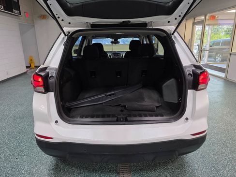 Used 2022 Chevrolet Equinox LS FWD image 21