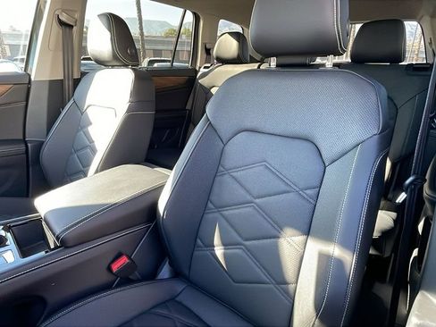 New 2026 Volkswagen Atlas SE image 15