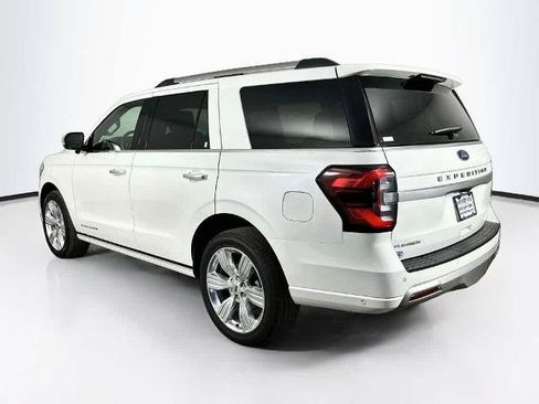Certified 2024 Ford Expedition Platinum RWD image 3