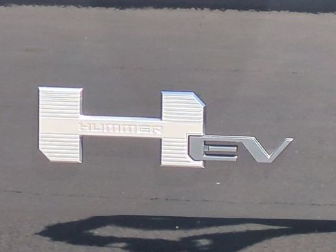 Certified 2025 GMC Hummer EV 3X w/ Extreme Off-Road Package AWD/4WD image 10