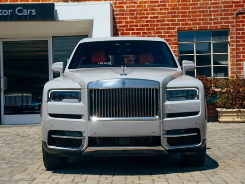 Used 2023 Rolls-Royce Cullinan AWD/4WD image 5