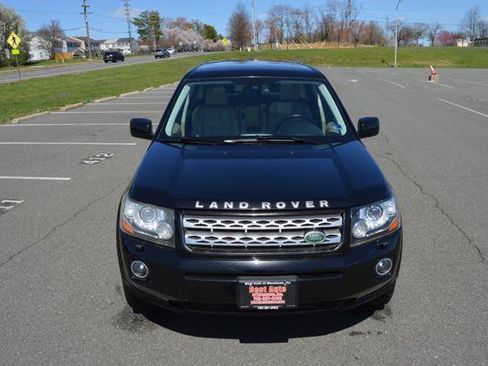 Used 2013 Land Rover LR2 HSE AWD/4WD image 9