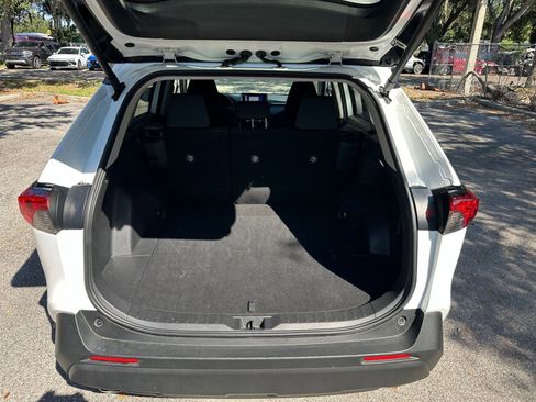 Used 2025 Toyota RAV4 XLE image 24