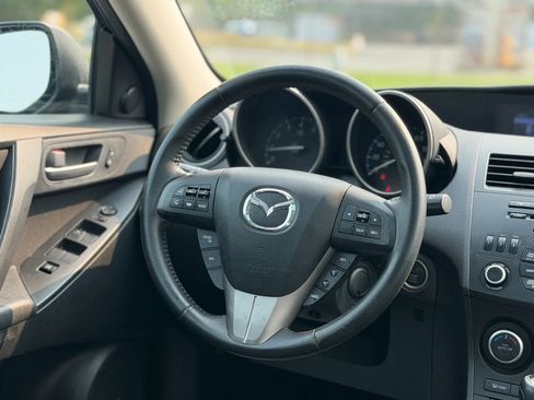 Used 2013 MAZDA MAZDA3 i Touring FWD image 16