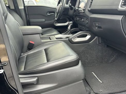 Used 2024 Nissan Frontier SL w/ Technology Package AWD/4WD image 15