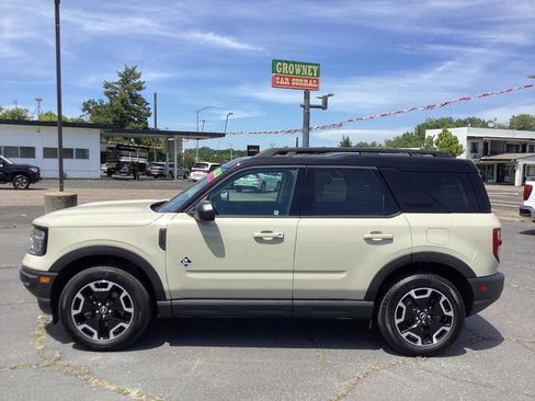 Used 2024 Ford Bronco Sport Outer Banks w/ Tech Package AWD/4WD image 6