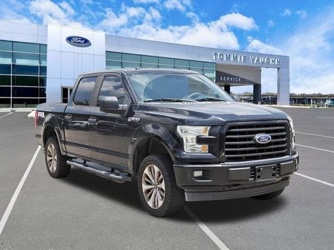 Used 2017 Ford F150 XL w/ Equipment Group 101A Mid AWD/4WD image 7