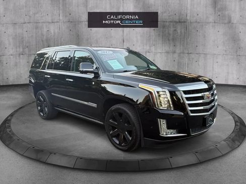Used 2017 Cadillac Escalade Premium Luxury RWD image 1