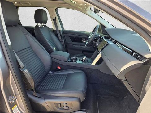 Certified 2025 Land Rover Discovery Sport S image 18