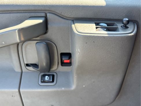 Used 2019 Chevrolet Express 3500 LT w/ LT Preferred Equipment Group image 20