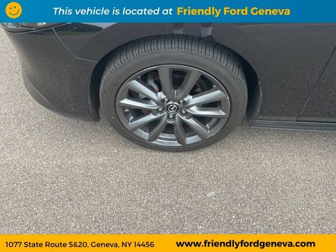 Used 2022 MAZDA MAZDA3 s FWD image 9