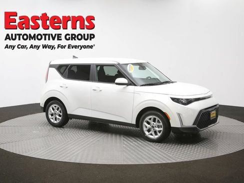 Used 2024 Kia Soul LX w/ Option Group 015 FWD image 47
