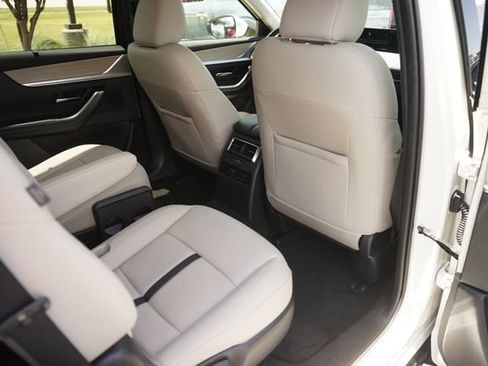 Used 2025 MAZDA CX-90 3.3 Turbo w/ Preferred Package AWD/4WD image 17