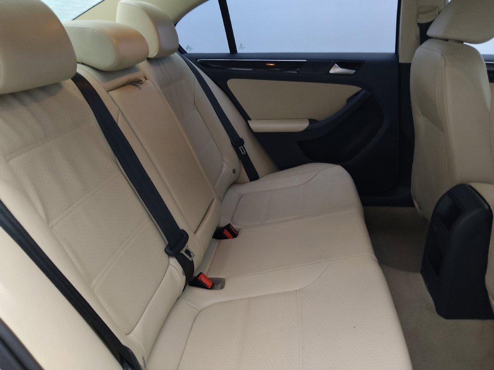 Used 2016 Volkswagen Jetta SEL w/ Lighting Package FWD image 19