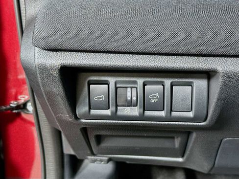 Certified 2025 Subaru Outback Premium w/ Popular Package #1A image 10