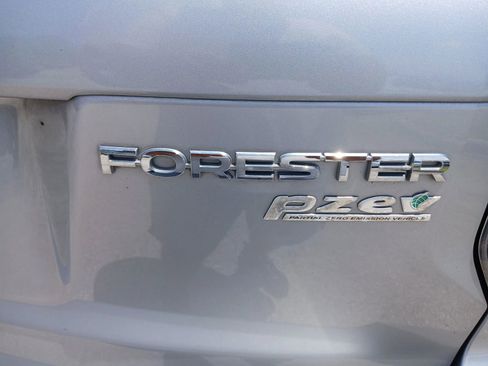 Used 2017 Subaru Forester 2.5i Limited image 44