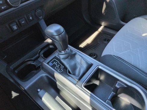 Used 2023 Toyota Tacoma TRD Off-Road image 24