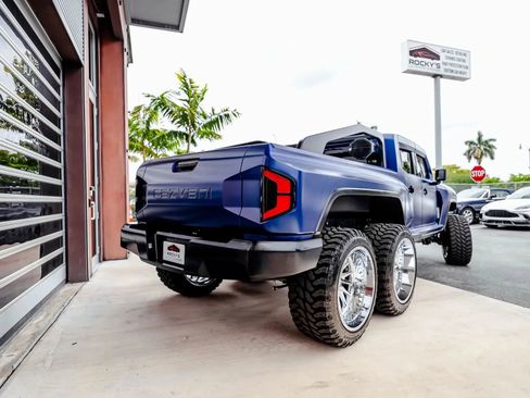 Used 2021 Jeep Gladiator Sport AWD/4WD image 7