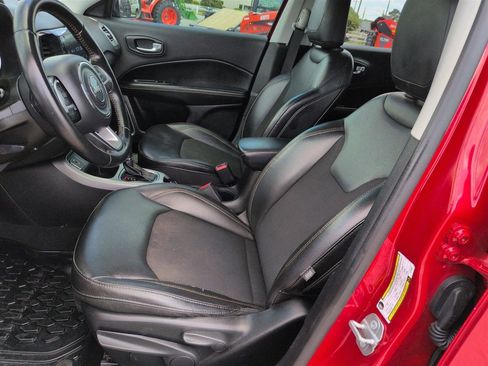 Used 2020 Jeep Compass Latitude FWD image 15