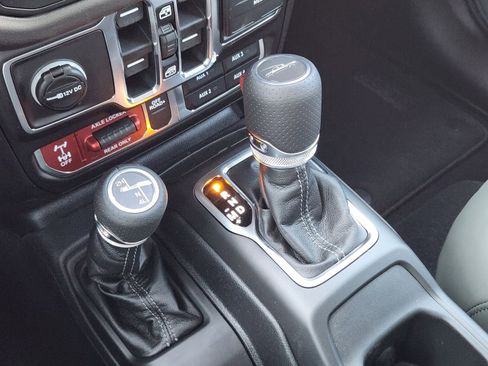 New 2026 Jeep Gladiator Mojave image 19