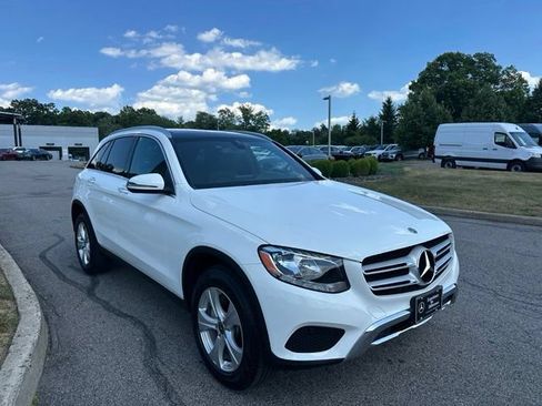 Used 2018 Mercedes-Benz GLC 300 4MATIC image 7