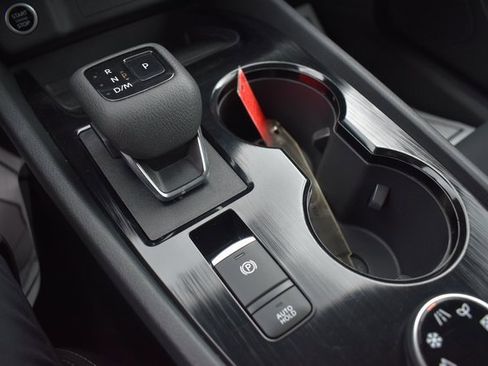 Used 2023 Nissan Rogue S image 26