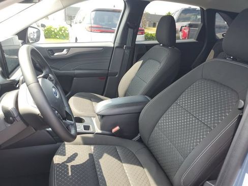Used 2023 Ford Escape Active w/ Tech Pack #2 AWD/4WD image 8