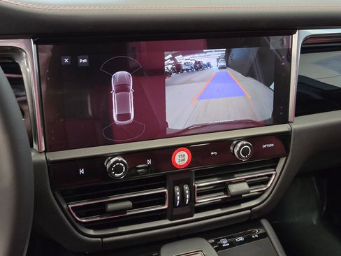New 2026 Porsche Macan AWD/4WD image 23