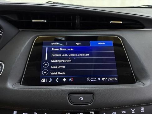 Used 2023 Cadillac XT4 Premium Luxury w/ Technology Package AWD/4WD image 69