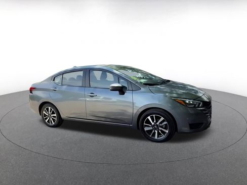Used 2025 Nissan Versa SV FWD image 2