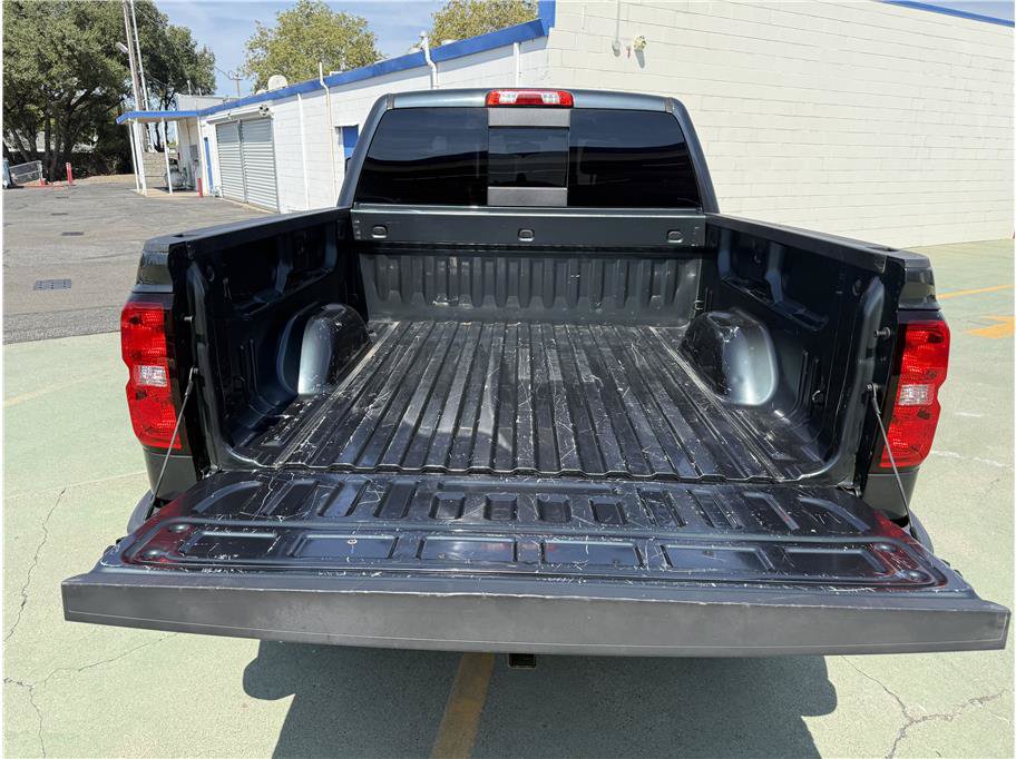 Used 2018 Chevrolet Silverado 1500 LT w/ All Star Edition AWD/4WD image 13