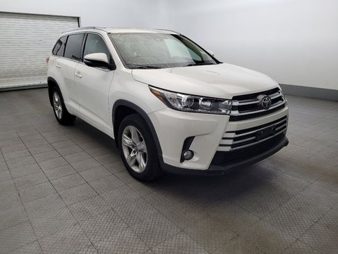 Used 2017 Toyota Highlander Limited image 13