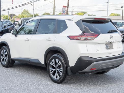 Used 2023 Nissan Rogue SV w/ SV Premium B Package AWD/4WD image 9