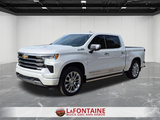 Used 2024 Chevrolet Silverado 1500 High Country AWD/4WD image 4
