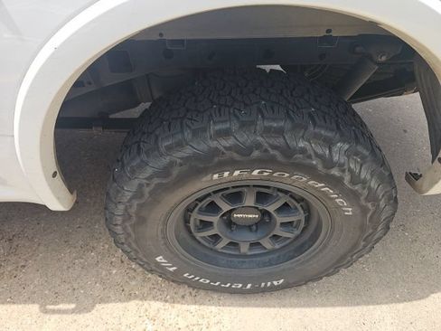 Used 2018 Ford F150 XLT w/ Equipment Group 302A Luxury AWD/4WD image 4