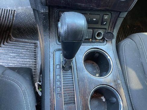 Used 2016 Chevrolet Traverse LT w/ Style and Technology Package image 36