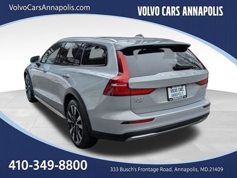 Certified 2025 Volvo V60 B5 Cross Country Ultra AWD/4WD image 6