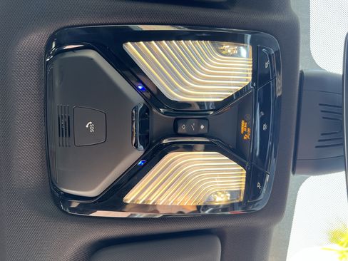Used 2022 BMW X5 M50i w/ Premium Package AWD/4WD image 36