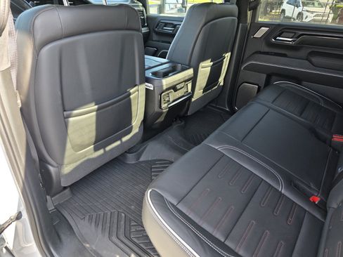 Used 2025 GMC Sierra 2500 AT4X AWD/4WD image 16