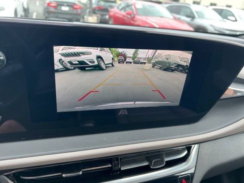 Certified 2024 Buick Envista Sport Touring FWD image 18