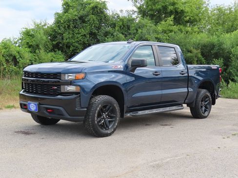 Certified 2020 Chevrolet Silverado 1500 Custom Trail Boss w/ Custom Convenience Package AWD/4WD image 18