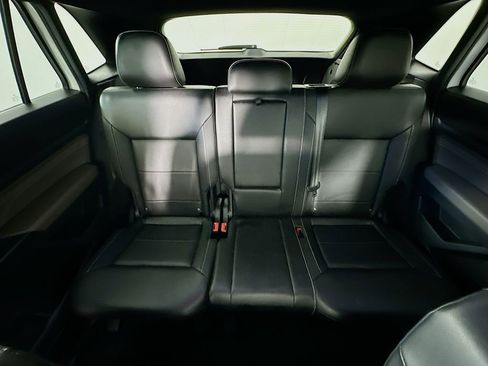 Used 2022 Volkswagen Atlas Cross Sport SE image 13