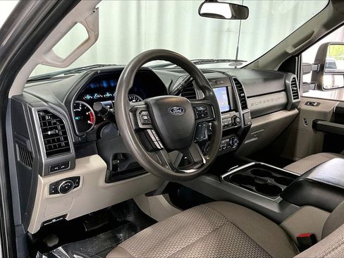 Used 2022 Ford F250 XLT w/ XLT Value Package image 14