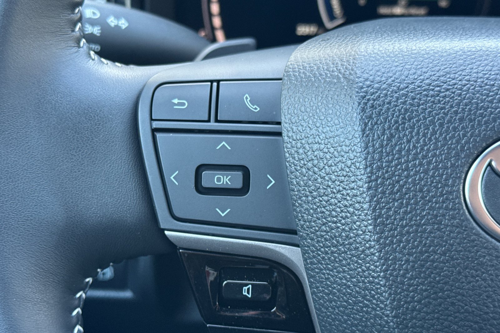 Certified 2026 Toyota Camry SE w/ Convenience Package FWD image 30