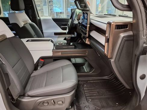 Used 2024 GMC Hummer EV 3X w/ Extreme Off-Road Package AWD/4WD image 10